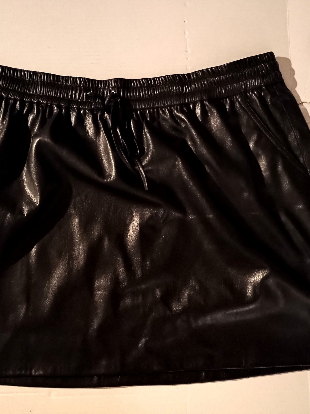 Good American Plus Size/ 3X Black Faux Leather Drawstring Mini Skirt